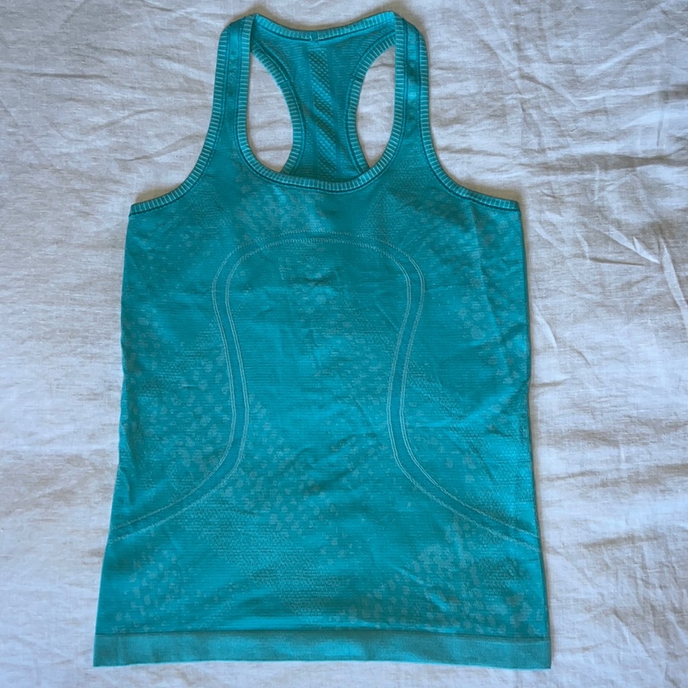 LuluLemon Swiftly Tech Tank